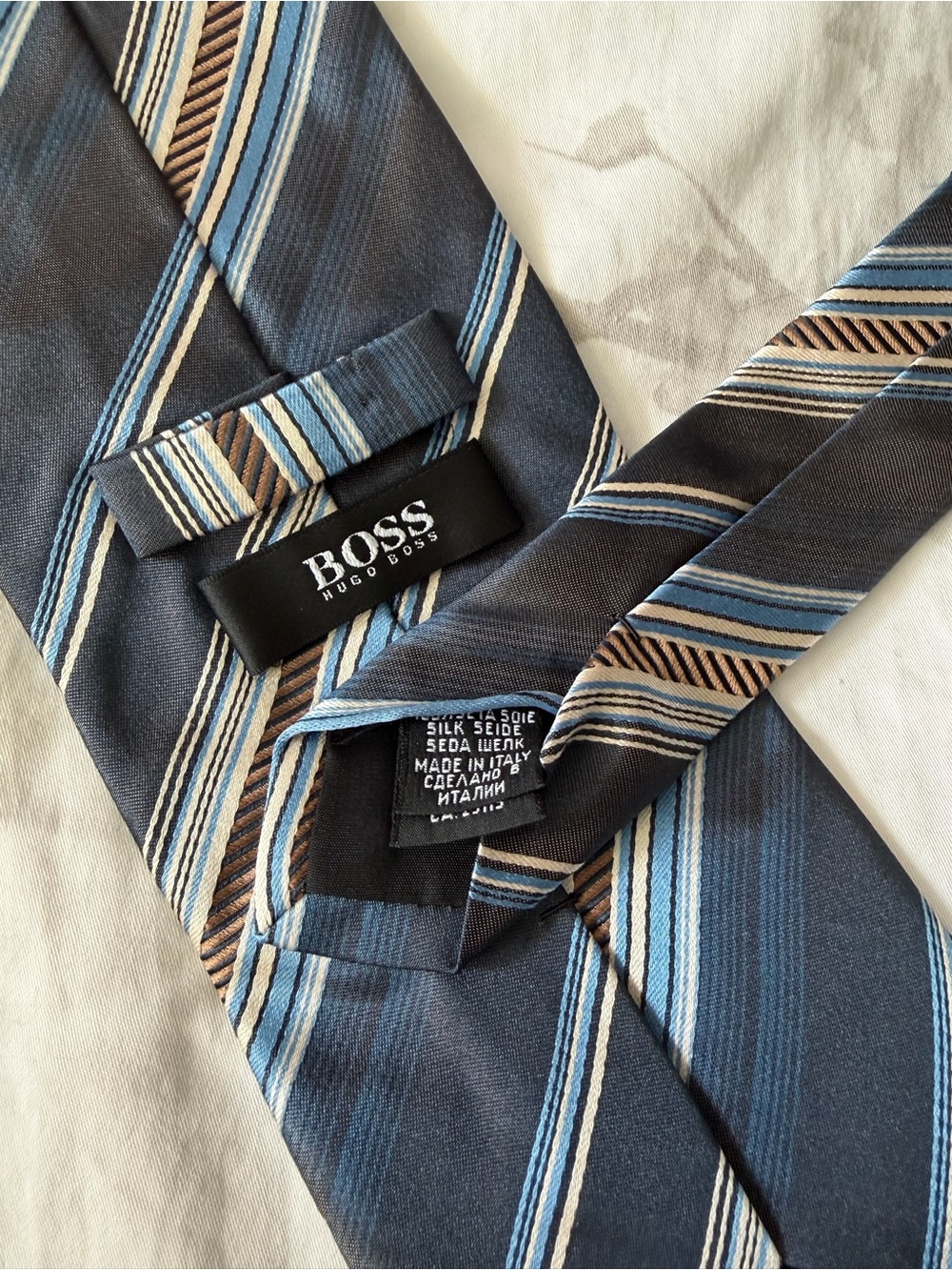 Boss Hugo Boss	Blue White Woven Striped Repp	100% Silk Tie Necktie Made In Italy